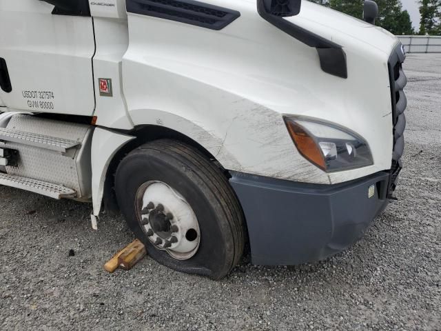 2021 Freightliner Cascadia 126 Semi Truck