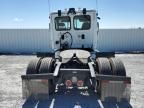 2015 Freightliner Cascadia 125 Semi Truck