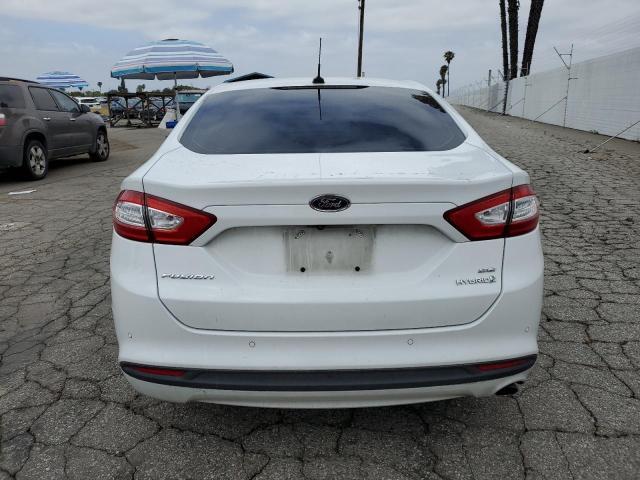 2016 Ford Fusion se Hybrid