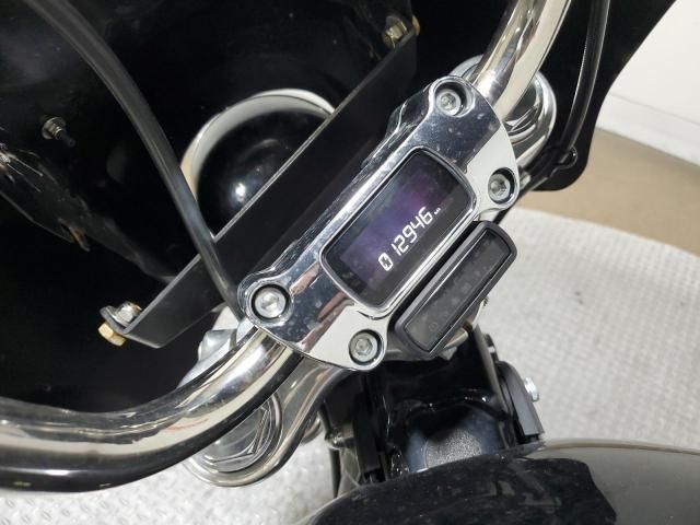2022 Harley-Davidson Fxst