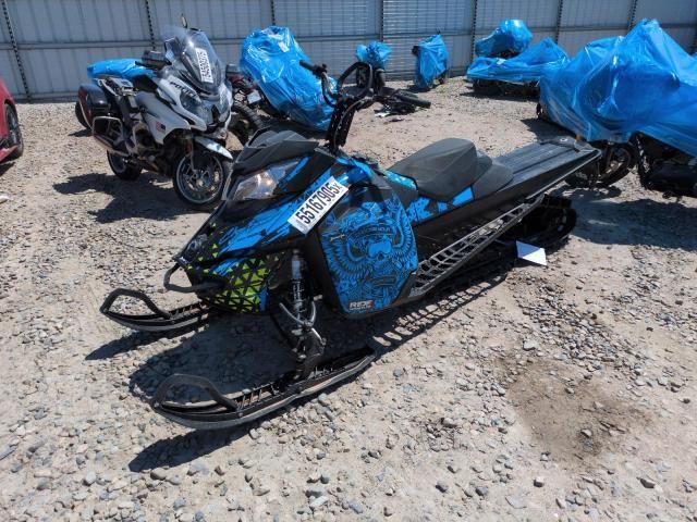 2014 Skidoo 2014 Skidoo Summit SP