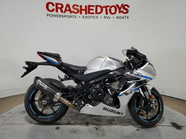 2025 Suzuki GSX-R1000