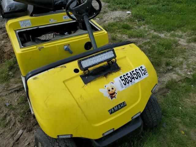 1999 Yamaha G16