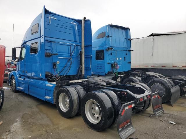 2017 Volvo VNL Semi Truck