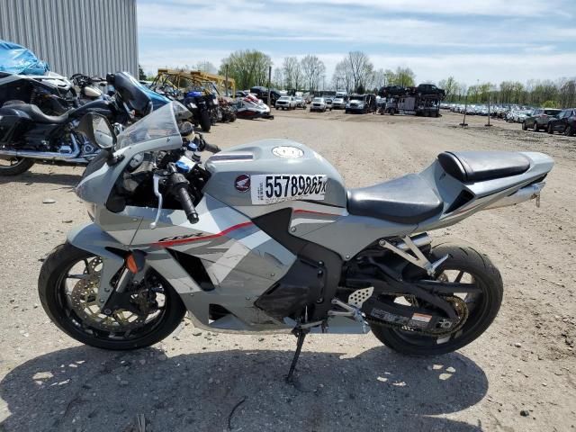 2025 Honda CBR600 RA