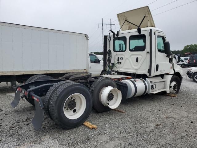 2021 Freightliner Cascadia 126 Semi Truck