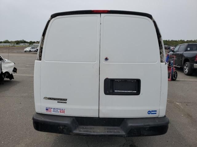 2015 Chevrolet Express G2500