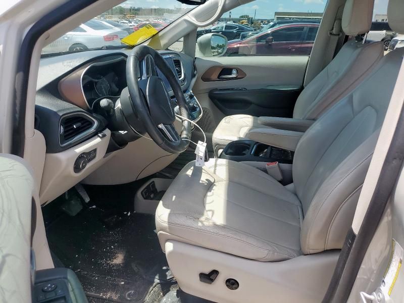 2017 Chrysler Pacifica Touring L