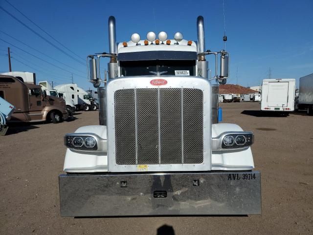 2008 Peterbilt 389 Semi Truck