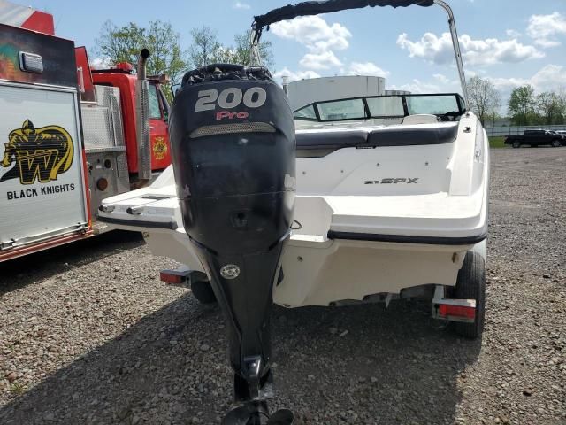 2016 Sea Ray Boat