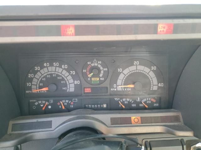 2002 Chevrolet C7500 Bucket Truck
