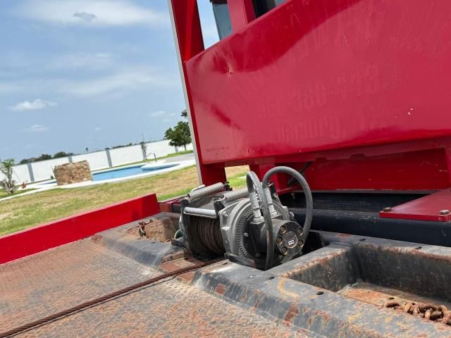 2010 Kenworth Construction T270