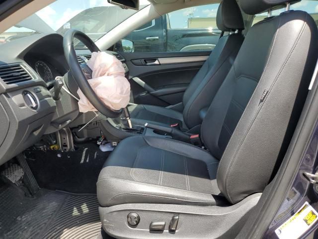2014 Volkswagen Passat SE