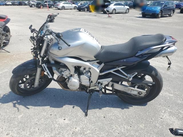 2005 Yamaha FZ6 S
