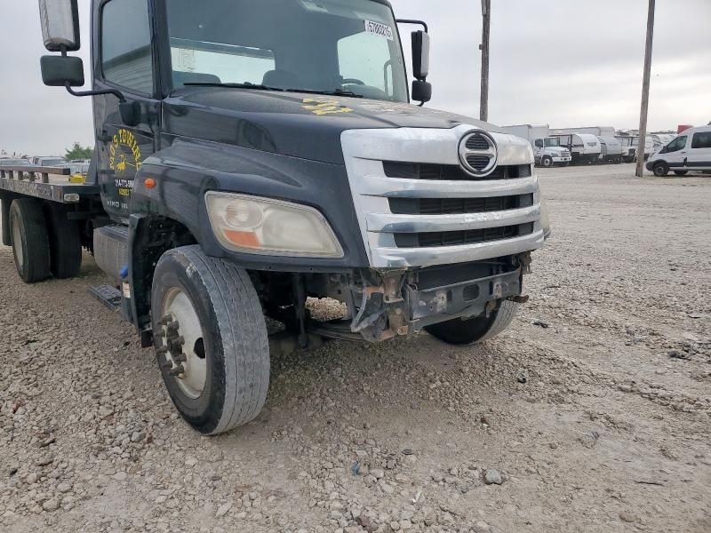 2015 Hino 258 268