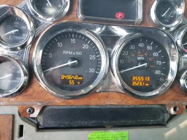 2007 Peterbilt 379 Semi Truck