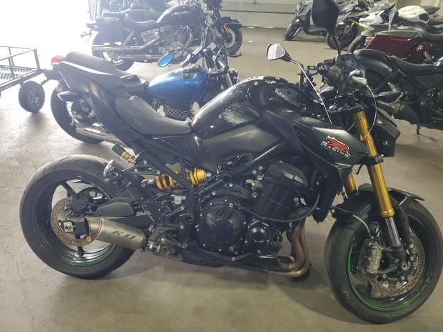 2024 Kawasaki ZR900 M