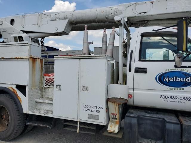 2002 Chevrolet C7500 Bucket Truck