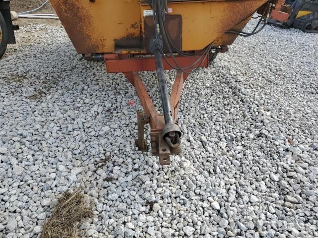 2000 Knight Reel Auggie 3450 Feed Mixer