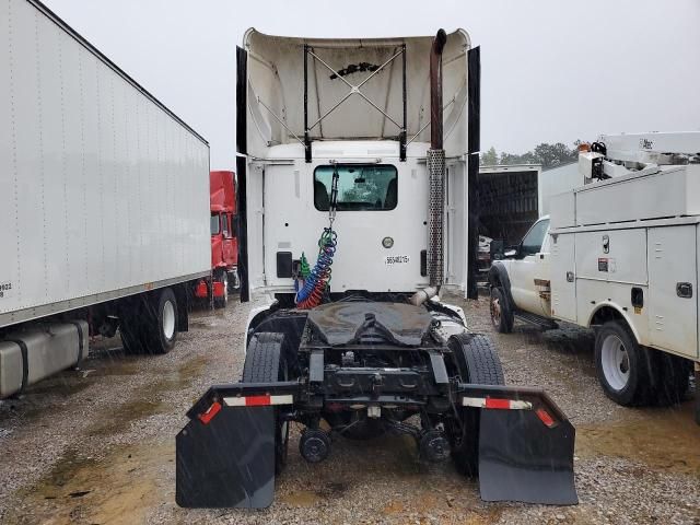 2014 Kenworth T680 Semi Truck