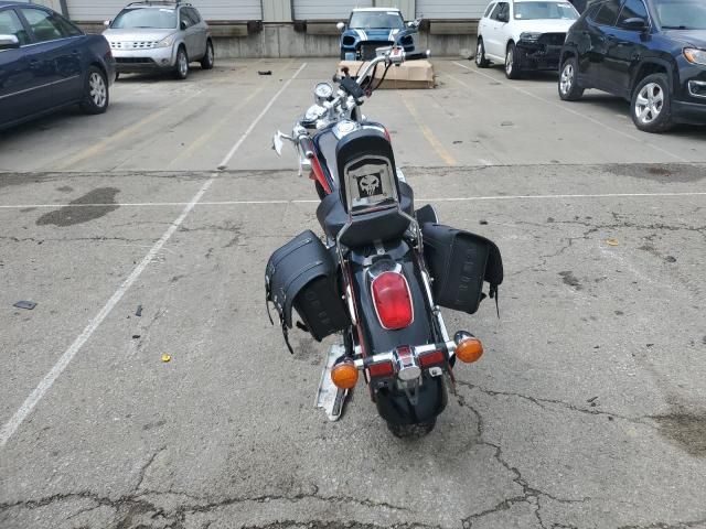 2000 Honda VT750 CD2