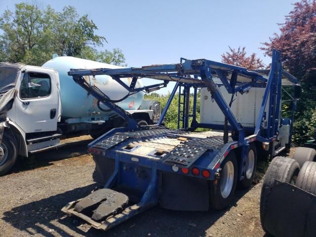 2000 Freightliner Conventional FLD120