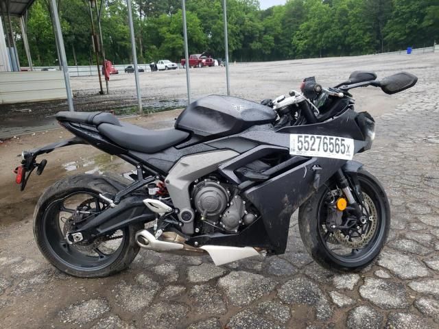 2025 Triumph Daytona 660