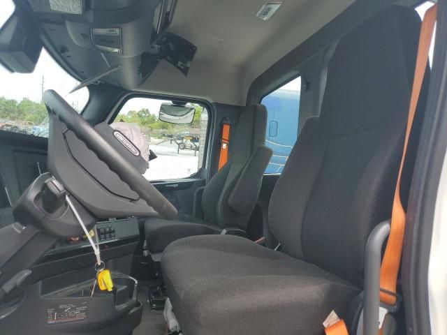 2023 Freightliner Cascadia 116 Semi Truck