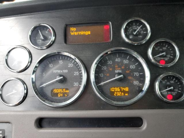 2015 Peterbilt Tractor 2015 Peterbilt 389 Semi Truck