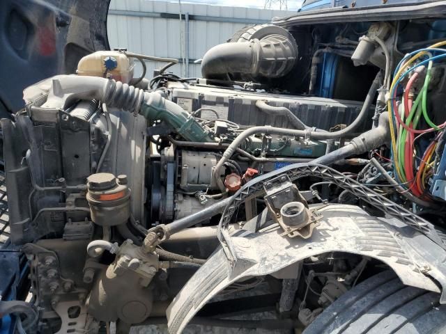 2006 Volvo VNL Semi Truck