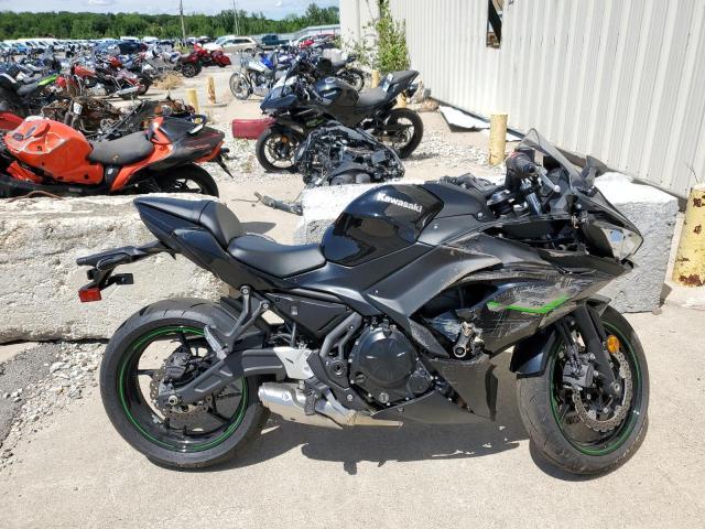2025 Kawasaki EX650 R
