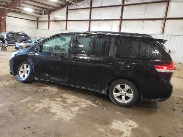 2011 Toyota Sienna LE