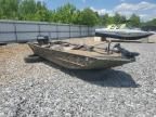 2002 X-Press Boat