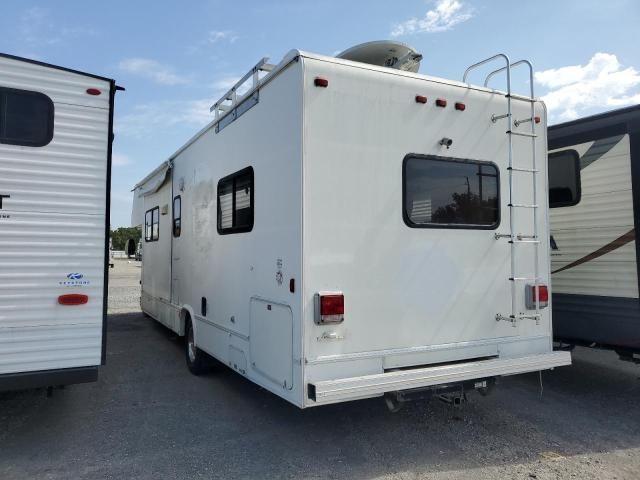 2006 Ford Econoline E450 Super Duty Cutaway Van