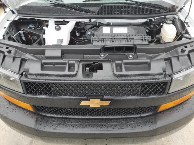 2025 Chevrolet Express G2500