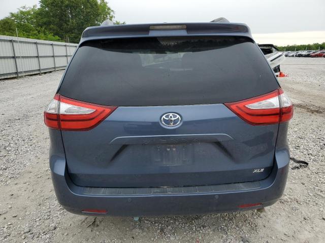 2015 Toyota Sienna xle