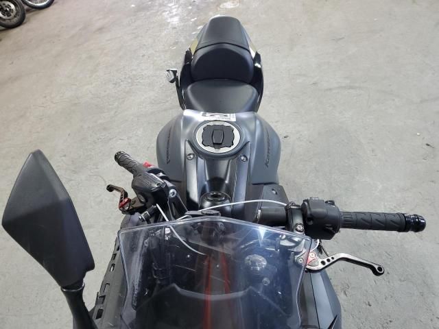 2024 Kawasaki EX650 R