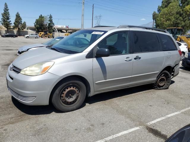 2004 Toyota Sienna CE