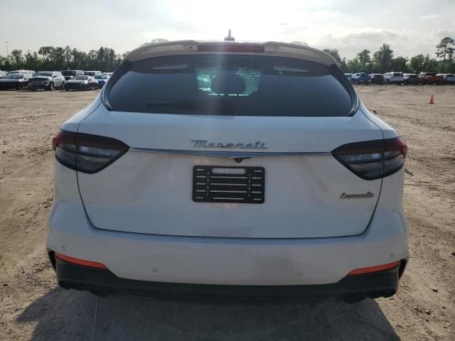2022 Maserati Levante Base