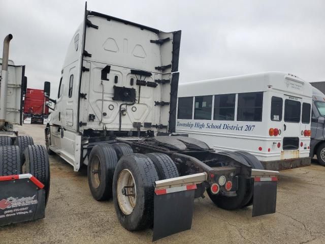 2018 Freightliner Cascadia 126