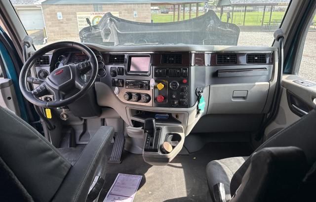 2018 Peterbilt 579