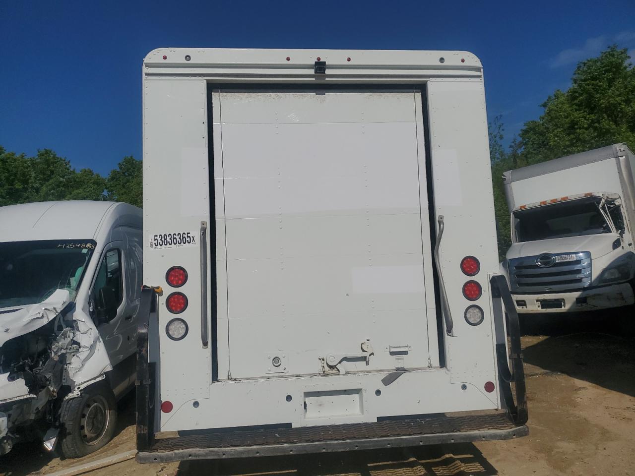 2021 Ford Econoline E450 Super Duty Commercial Stripped Chas