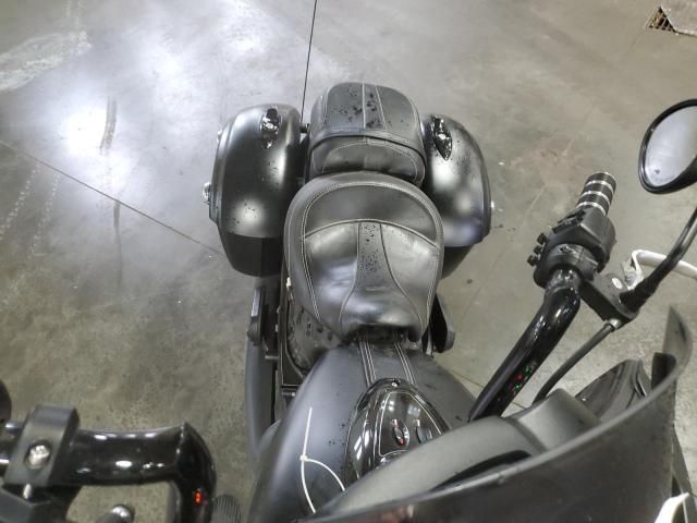 2018 Indian Motorcycle Co. Chieftain Dark Horse