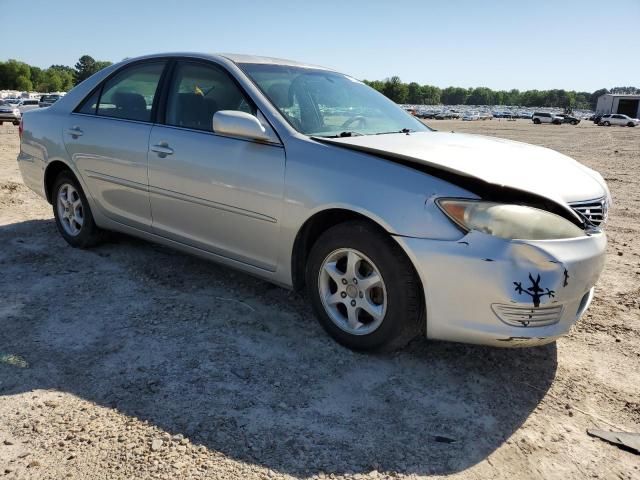 2005 Toyota Camry LE