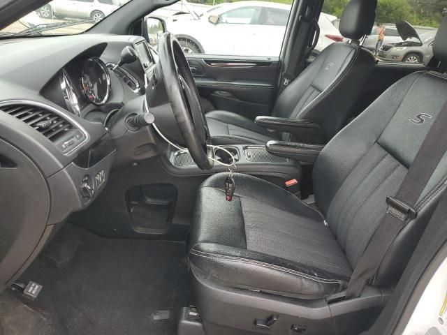 2014 Chrysler Town & Country S
