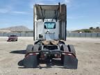 2016 Peterbilt 579 Semi Truck
