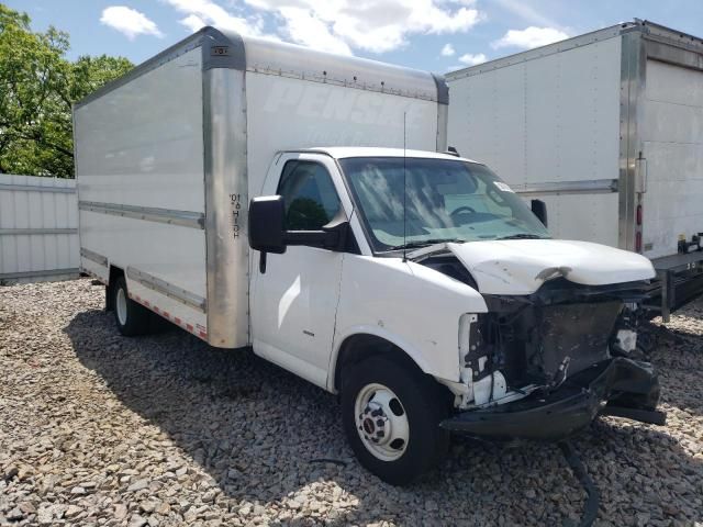 2022 GMC Savana Cutaway G3500