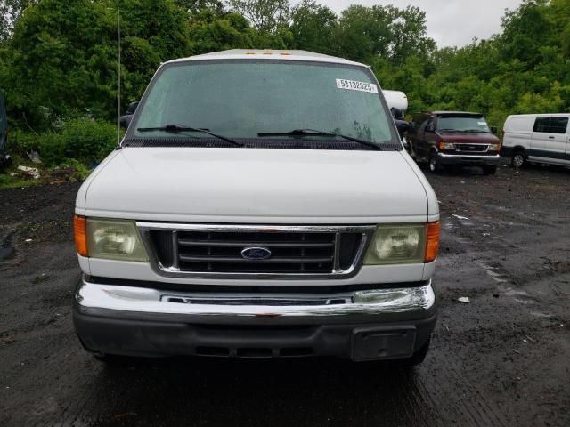 2006 Ford Econoline E350 Super Duty Cutaway Van