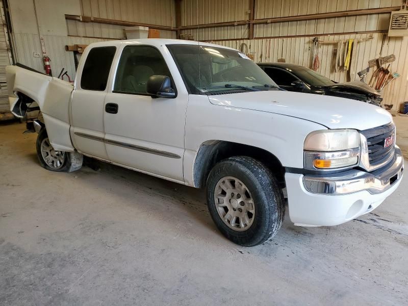 2007 GMC New Sierra C1500 Classic