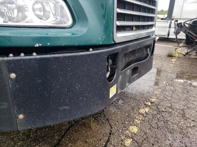 2017 Mack CXU612 Semi Truck